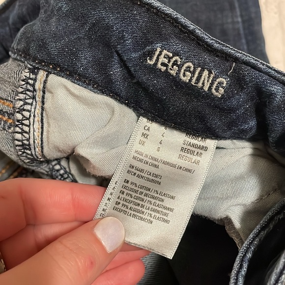 American Eagle Dark Wash Low Rise Skinny Jeans Jeggings - Picture 4 of 4